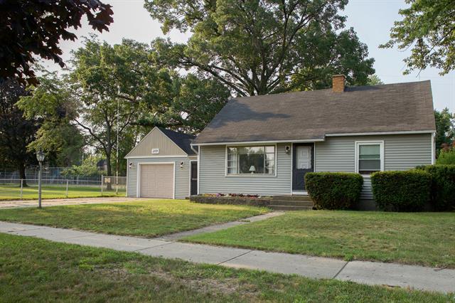 front view picture of 1173 W Broadway Avenue, Muskegon, MI. 49441