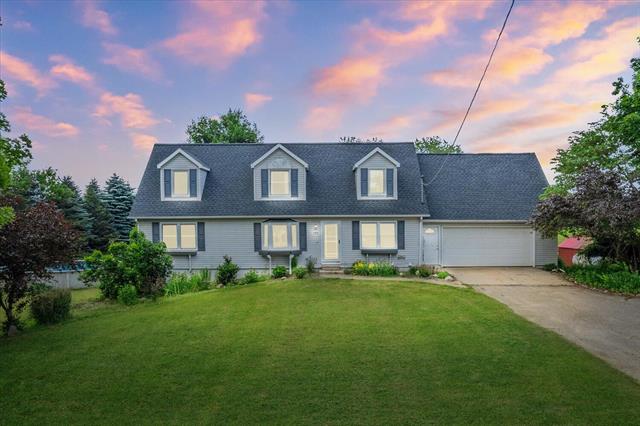 front view picture of 105 S Irving Road, Hastings, MI. 49058