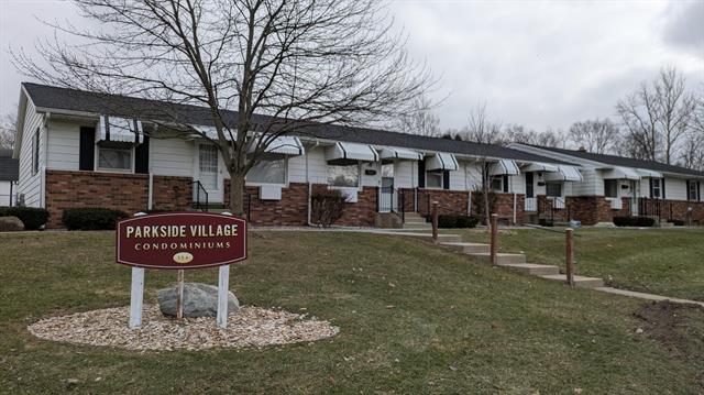 front view picture of 3354 Chestnutsw  Avenue, Grandville, MI. 49418