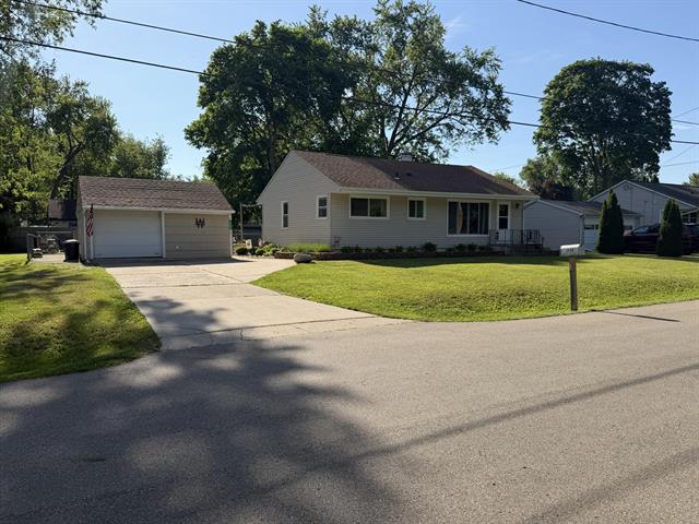front view picture of 3456 Acacia Blvd, Jackson, MI. 49203