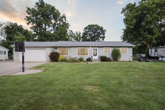 front view picture of 2554 Dan St, Jackson, MI. 49201