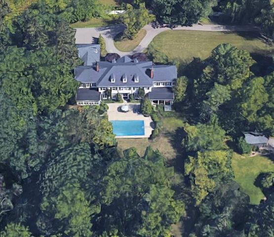 front view picture of 151 Lakesidese  Drive, Grand Rapids, MI. 49506