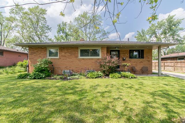 front view picture of 1706 Dunmore Road, Ann Arbor, MI. 48103