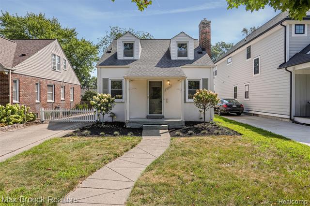 front view picture of 1600 N Altadena Ave, Royal Oak, MI. 48067