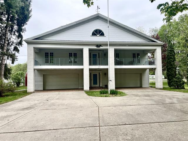 front view picture of 103 Lukesport Dr, Quincy, MI. 49082
