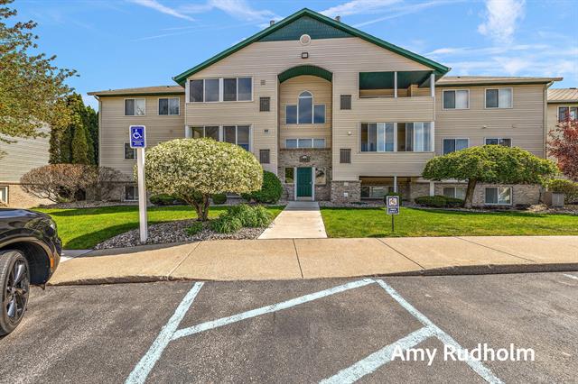 front view picture of 5883 Crosswinds Drive, Muskegon, MI. 49444