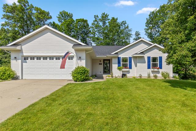front view picture of 369 Glenwoodsne  Court, Rockford, MI. 49341