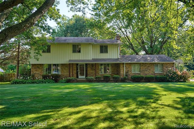 front view picture of 1185 Dyemeadow Lane, Flint, MI. 48532