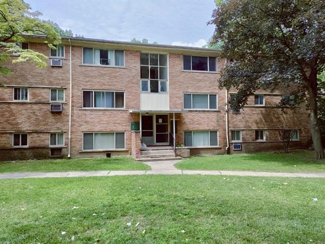 front view picture of 17274 Bentler St Apt 47, Detroit, MI. 48219