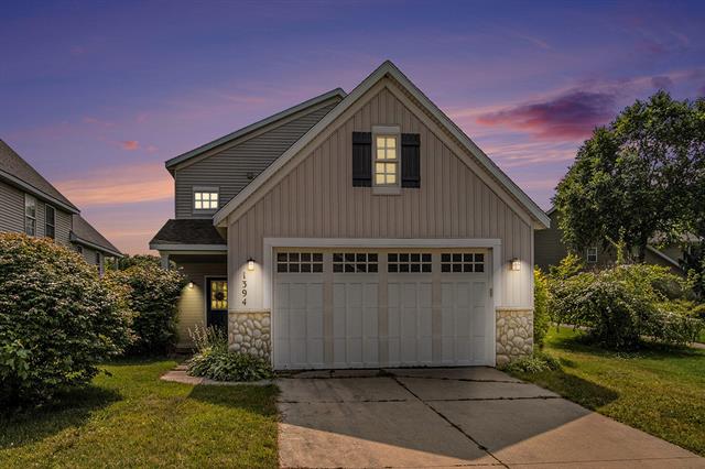 front view picture of 1394 Highland Hill, Lowell, MI. 49331