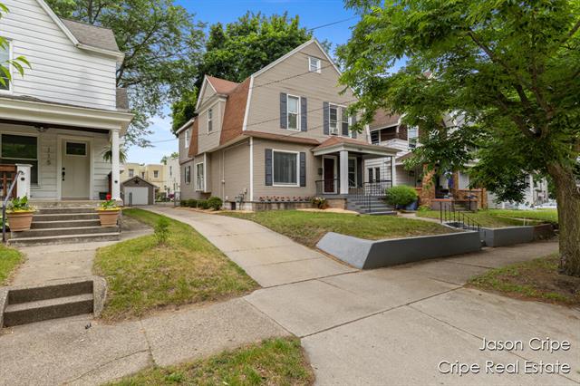 front view picture of 109 Fullerse  Avenue, Grand Rapids, MI. 49506