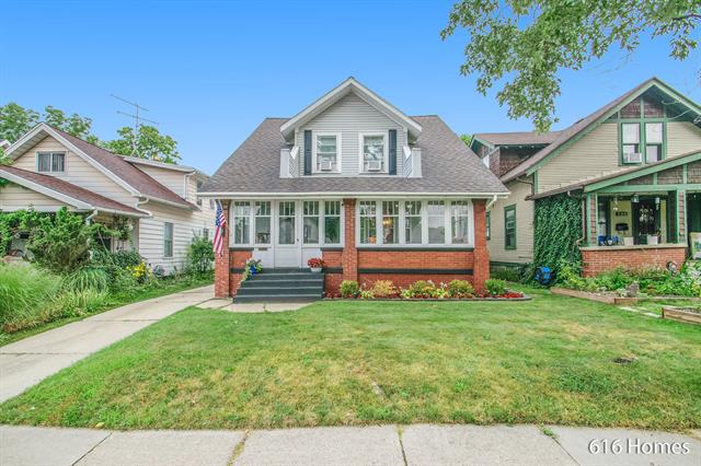 front view picture of 129 Deanne  Street, Grand Rapids, MI. 49505