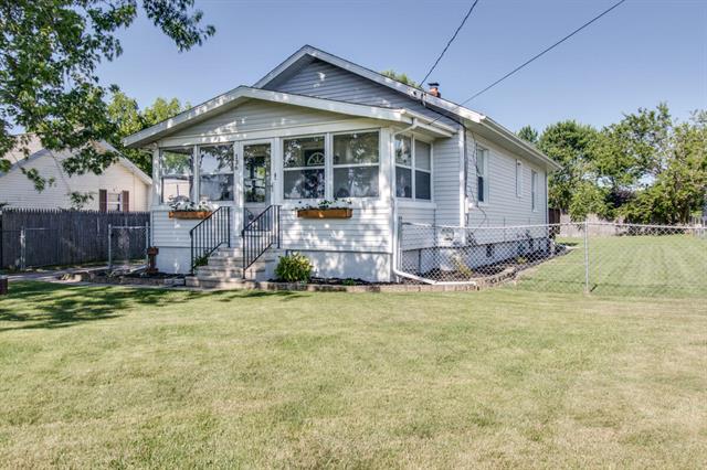 front view picture of 136 S 30Th Street, Battle Creek, MI. 49015