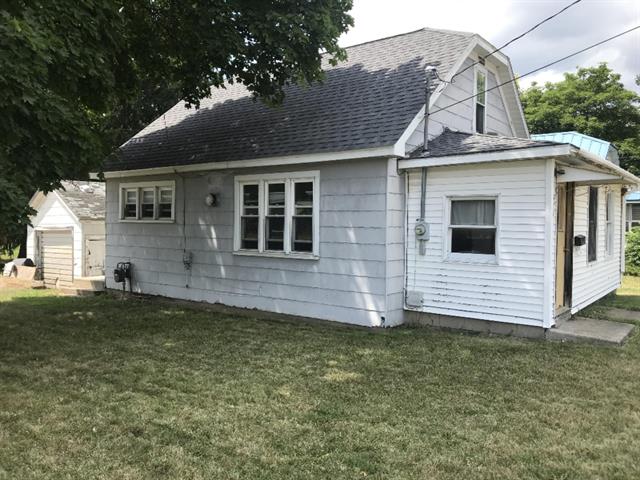 front view picture of 628 Hutchinson Street, Big Rapids, MI. 49307