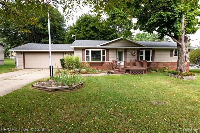 front view picture of 516 Sunnyslope Drive, Flushing, MI. 48433