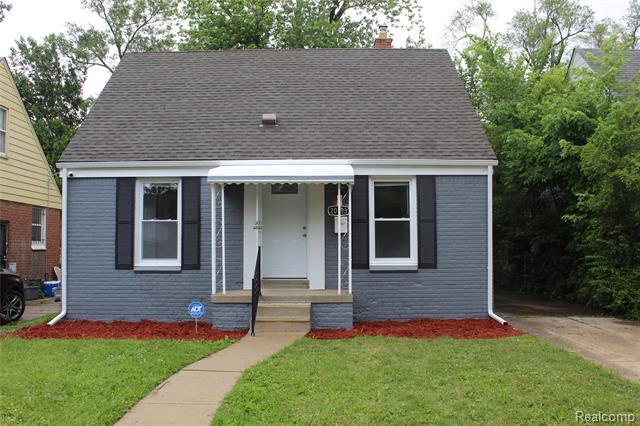 front view picture of 20153 Hartwell Street, Detroit, MI. 48235