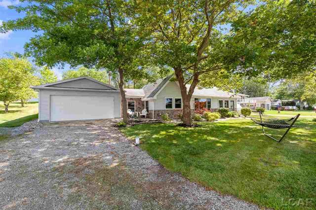 front view picture of 215 Little Stoney Lake, Brooklyn, MI. 49230