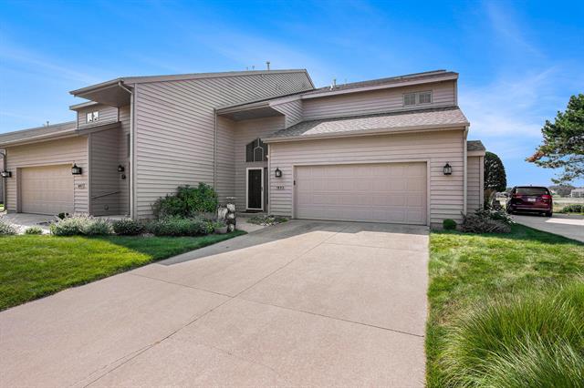 front view picture of 1653 E Harbour Towne Circle, Muskegon, MI. 49441