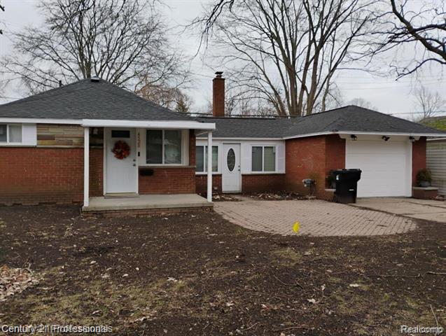 front view picture of 4528 Woodhall Street, Detroit, MI. 48224