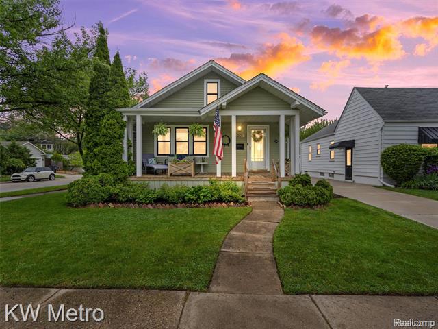 front view picture of 501 Marlin Ave, Royal Oak, MI. 48067