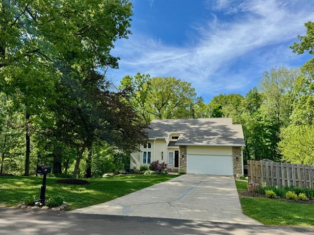 front view picture of 7052 Baton Rouge Avenue, Kalamazoo, MI. 49009