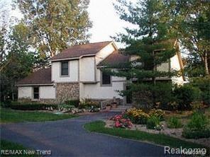 front view picture of 47149 7 Mile Road, Northville, MI. 48167