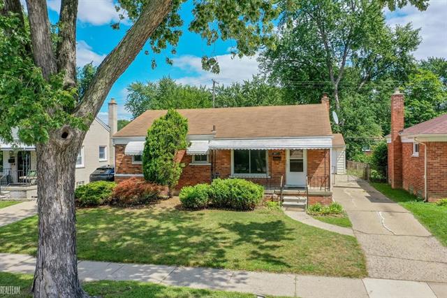 front view picture of 28758 Herbert St, Madison Heights, MI. 48071