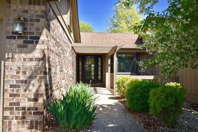 front view picture of 3523 Eagle Bluffne  Drive, Grand Rapids, MI. 49525