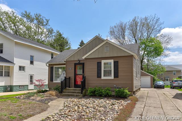front view picture of 188 W 21St Street, Holland, MI. 49423
