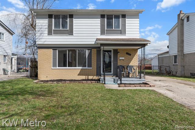 front view picture of 29244 Marshall St, Southfield, MI. 48076