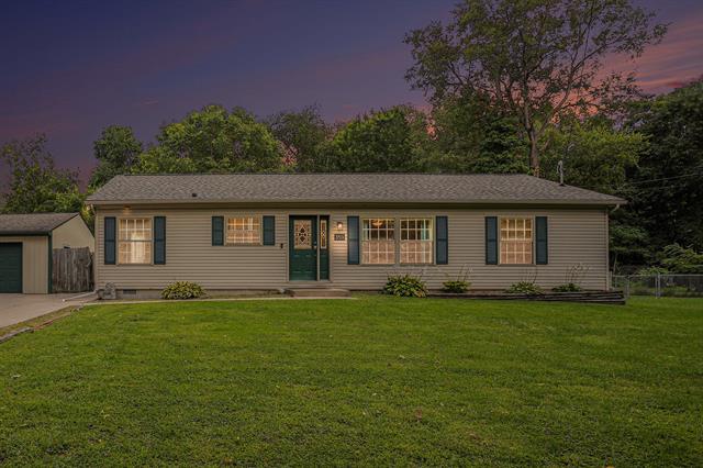front view picture of 359 Elliot Road, Kalamazoo, MI. 49048