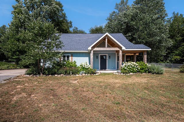 front view picture of 9898 68Th, Allendale, MI. 49401