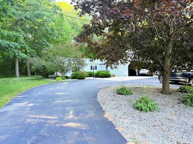front view picture of 11585 190Th Avenue, Big Rapids, MI. 49307