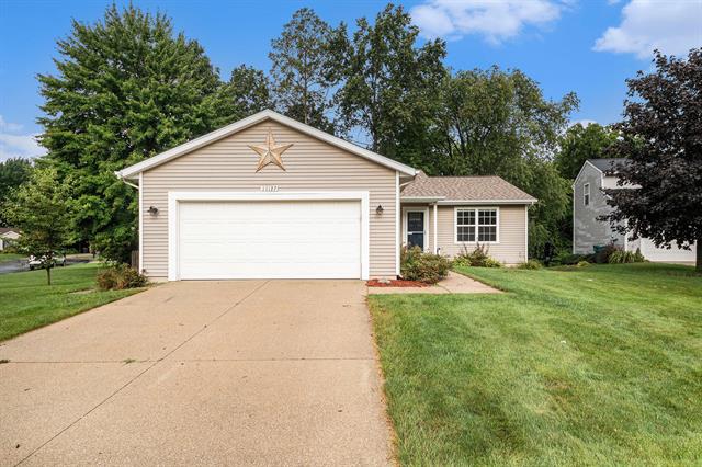 front view picture of 11127 Creekside Court, Allendale, MI. 49401