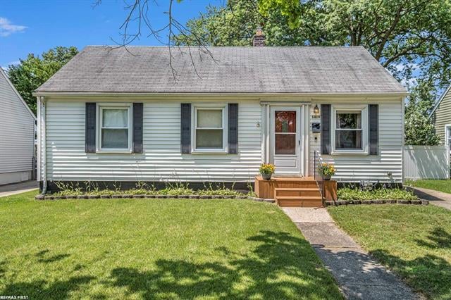 front view picture of 1419 N Blair Ave, Royal Oak, MI. 48067