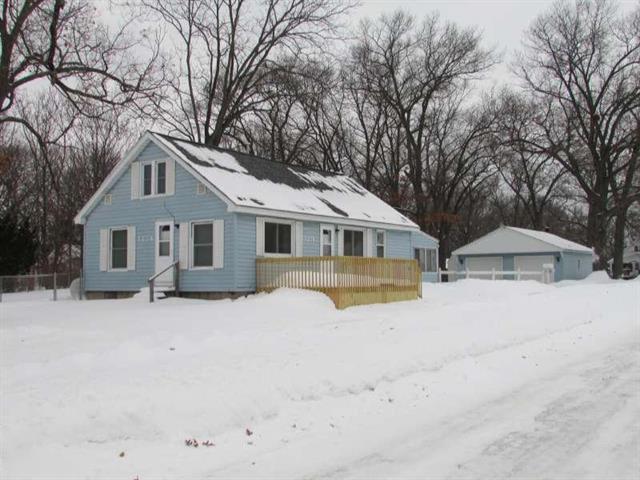 front view picture of 1276 Adams Avenue, Muskegon, MI. 49442