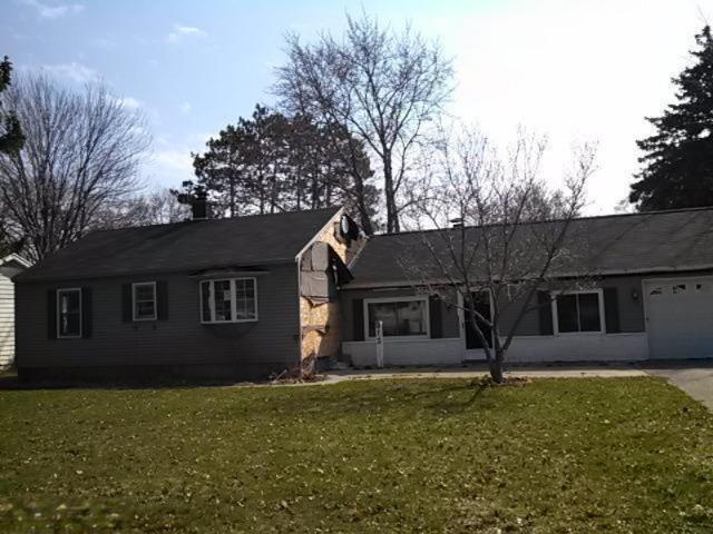 front view picture of 915 S Division Street, Whitehall, MI. 49461
