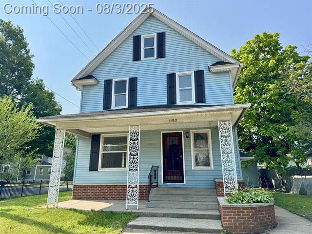 front view picture of 1122 Egleston Avenue, Kalamazoo, MI. 49001