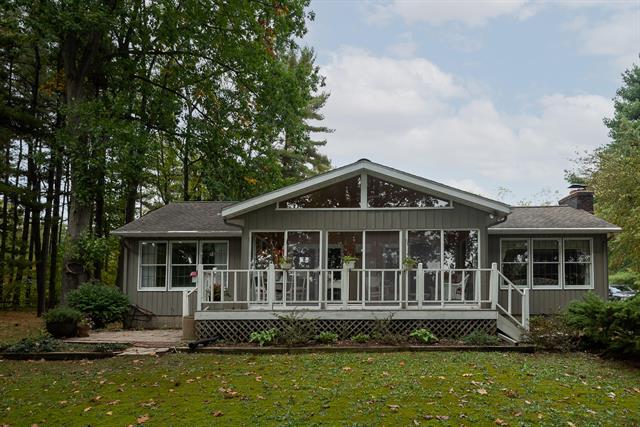 front view picture of 55763 Davis Lane, Dowagiac, MI. 49047