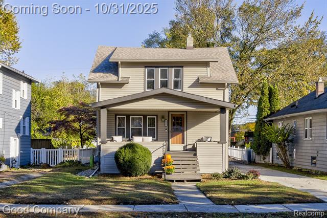 front view picture of 122 Euclid Ave, Royal Oak, MI. 48067