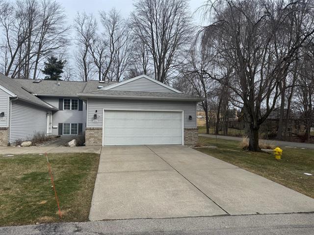 front view picture of 1012 Beechtree Court, Muskegon, MI. 49441