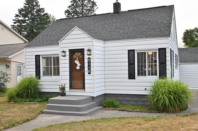 front view picture of 2110 W Norton Avenue, Muskegon, MI. 49441