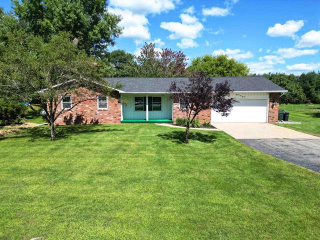 front view picture of 12419 E Mount Morris, Columbiaville, MI. 48421