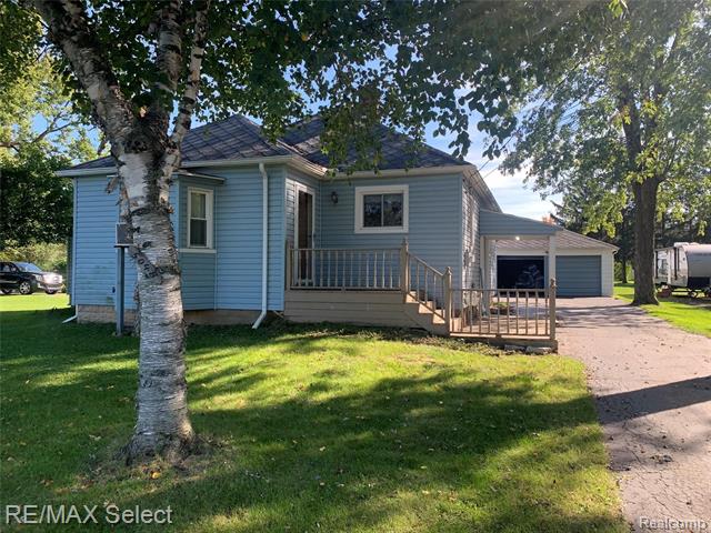 front view picture of 5048 E Atherton Road, Burton, MI. 48519