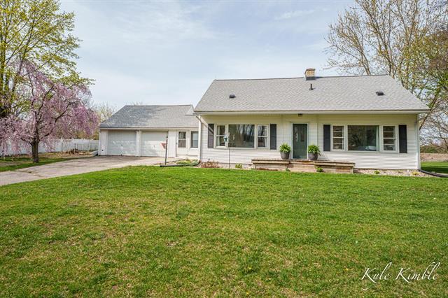 front view picture of 7645 11 Milene  Road, Rockford, MI. 49341