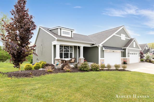 front view picture of 4700 Albright Courtsw  Avenue, Grandville, MI. 49418