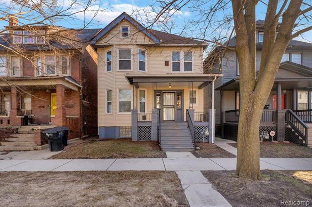 front view picture of 2432 Townsend Street, Detroit, MI. 48214
