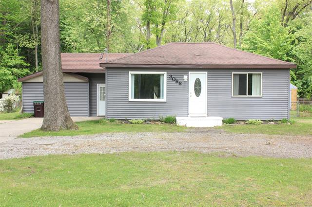 front view picture of 3088 Evanston Avenue, Muskegon, MI. 49442
