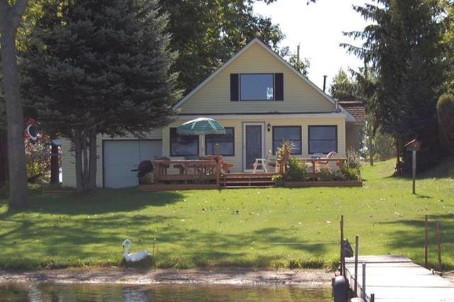 front view picture of 7964 W Royal Road, Stanwood, MI. 49346
