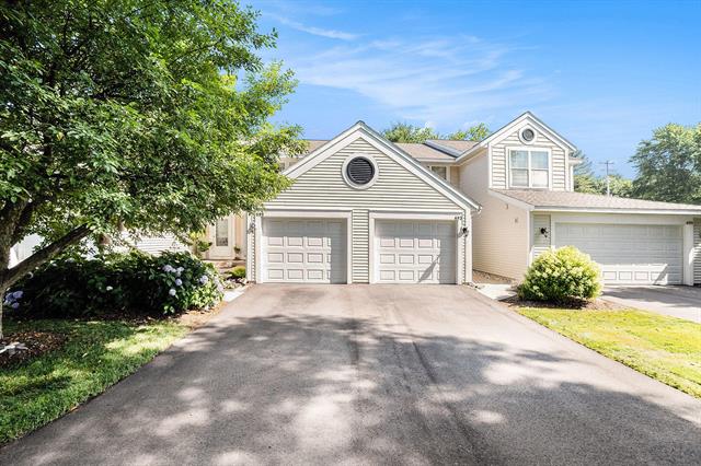 front view picture of 695 Sun Chase Drive, Holland, MI. 49424